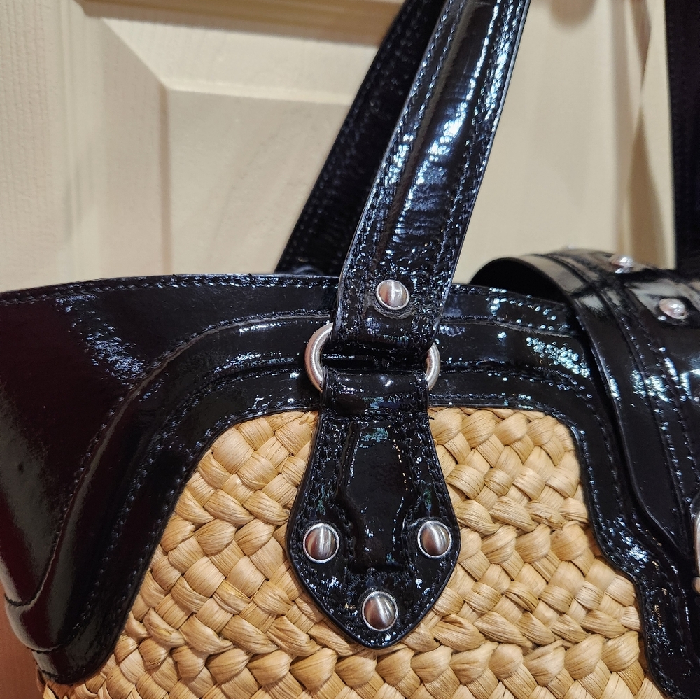 Michael Kors Shoulder Weave & Leather Trim Bag - Picture 5 of 12